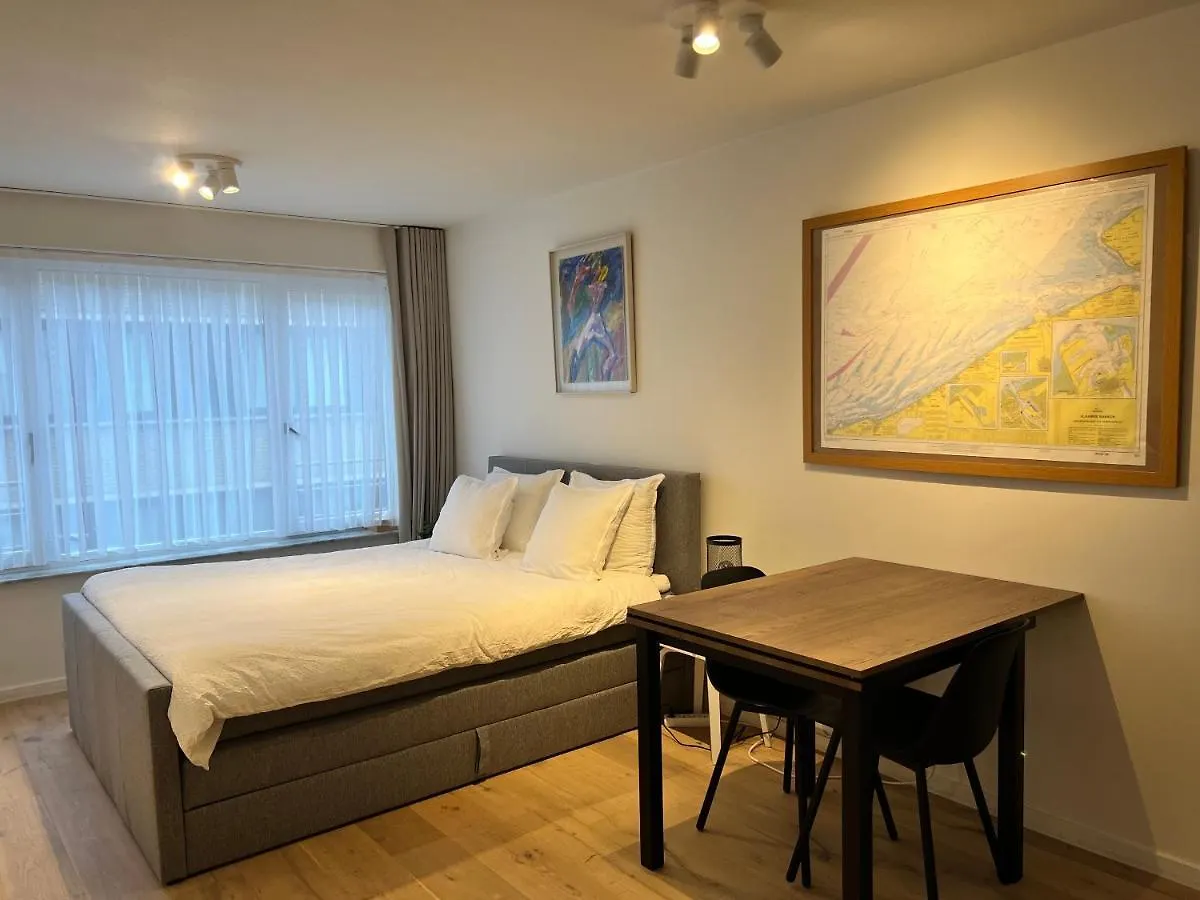 Cosy Studio Testerep , Newly Renovated Oostende Lejlighed